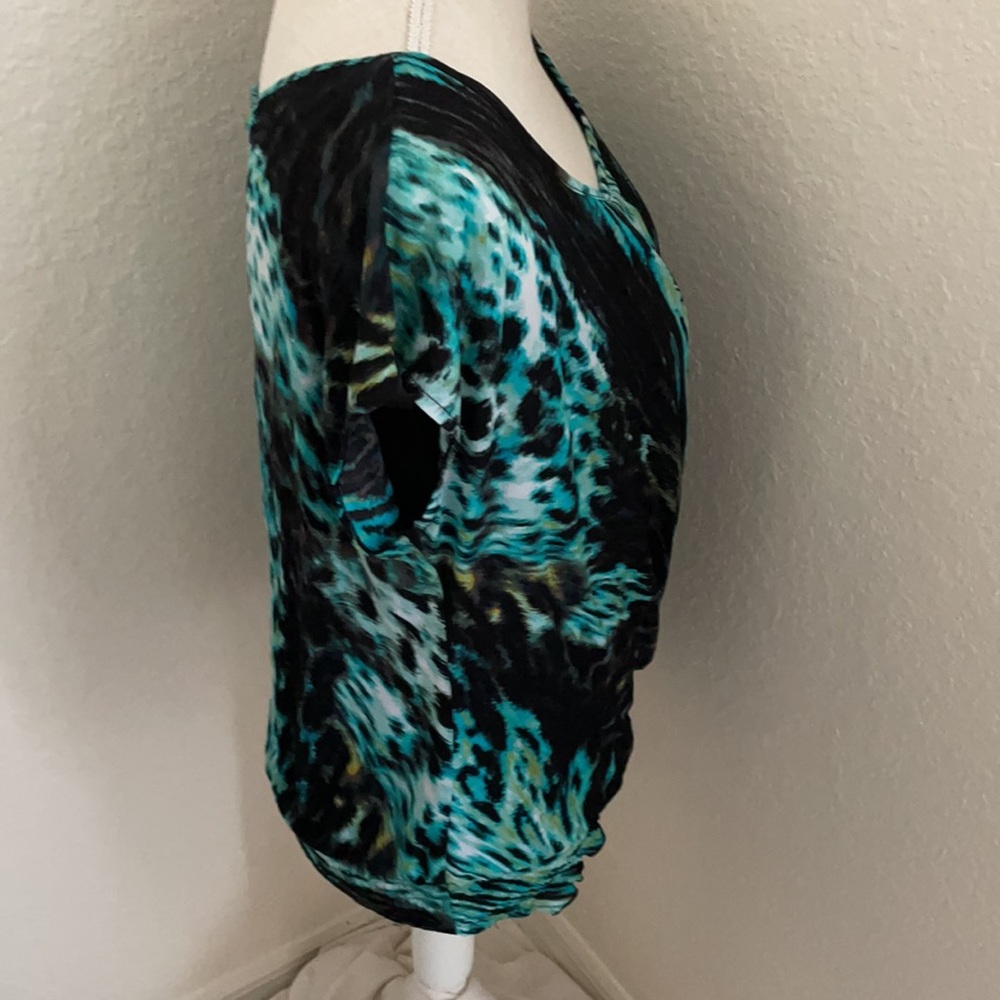 Worthington Woman’s Capped Sleeve Top Size Medium - Picture 4 of 8